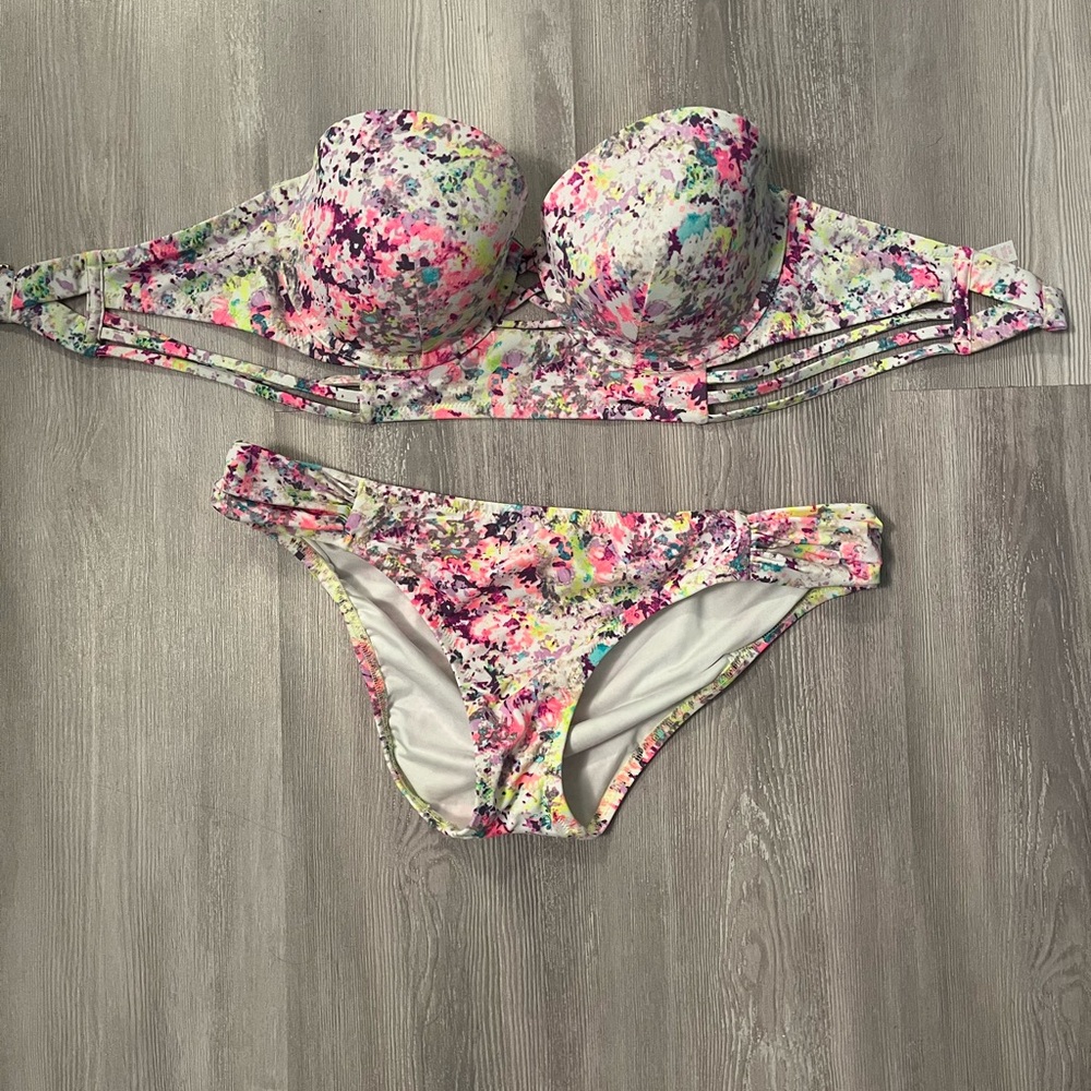 Victoria's Secret Multicolor splatter paint Bikini size 34D & large